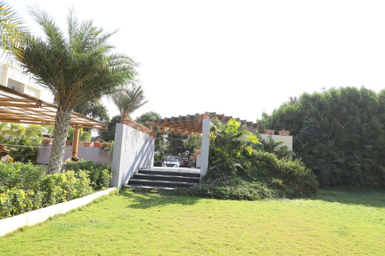 The Orange Flag, Phulambri Ganori Exterior foto